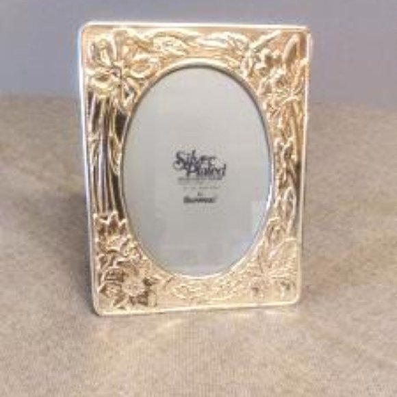 Silver Plated Brass Photo Frame - Picture 1 of 3